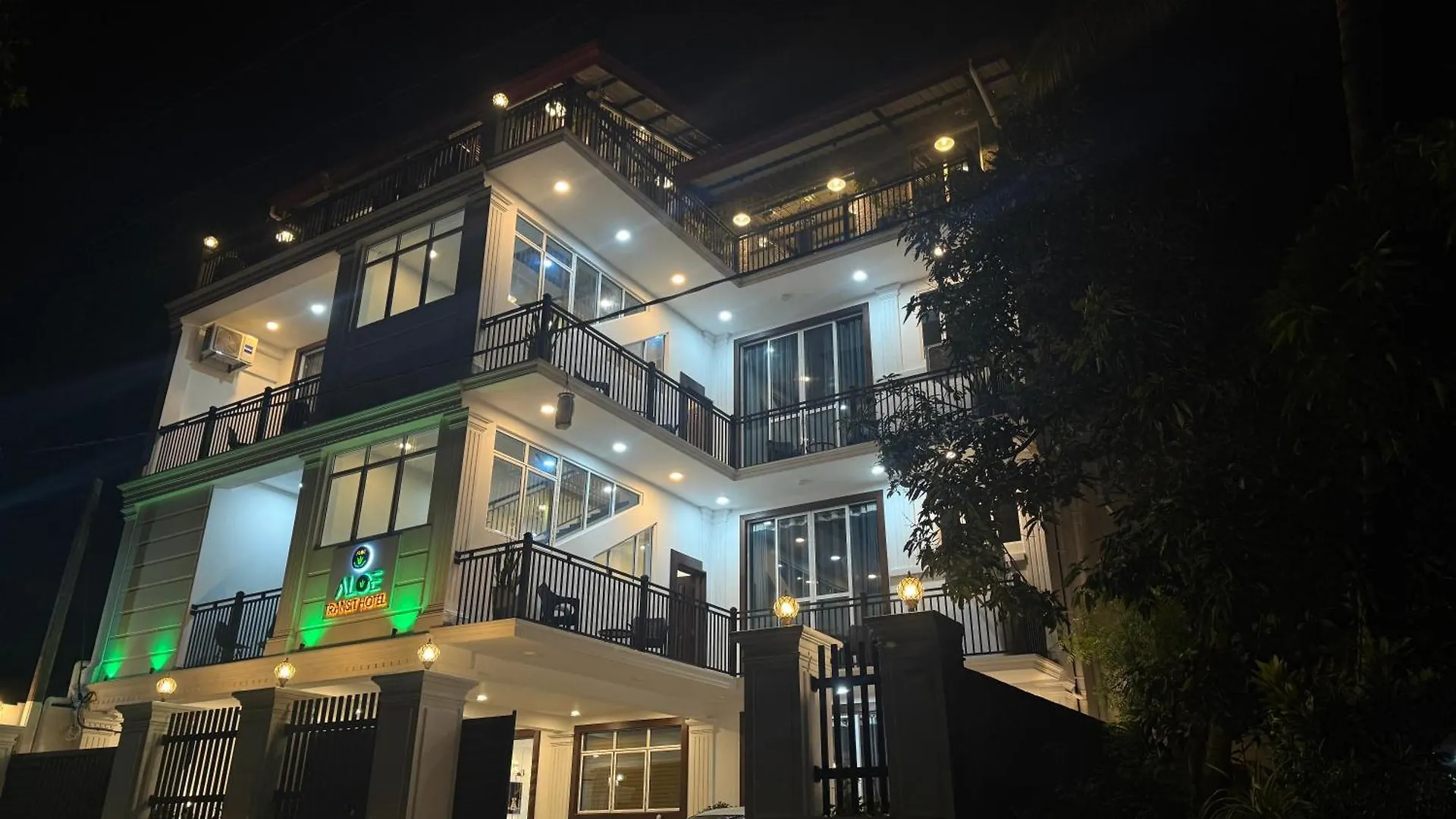 Aloe Transit Hotel Katunayake 0*,  Sri Lanka