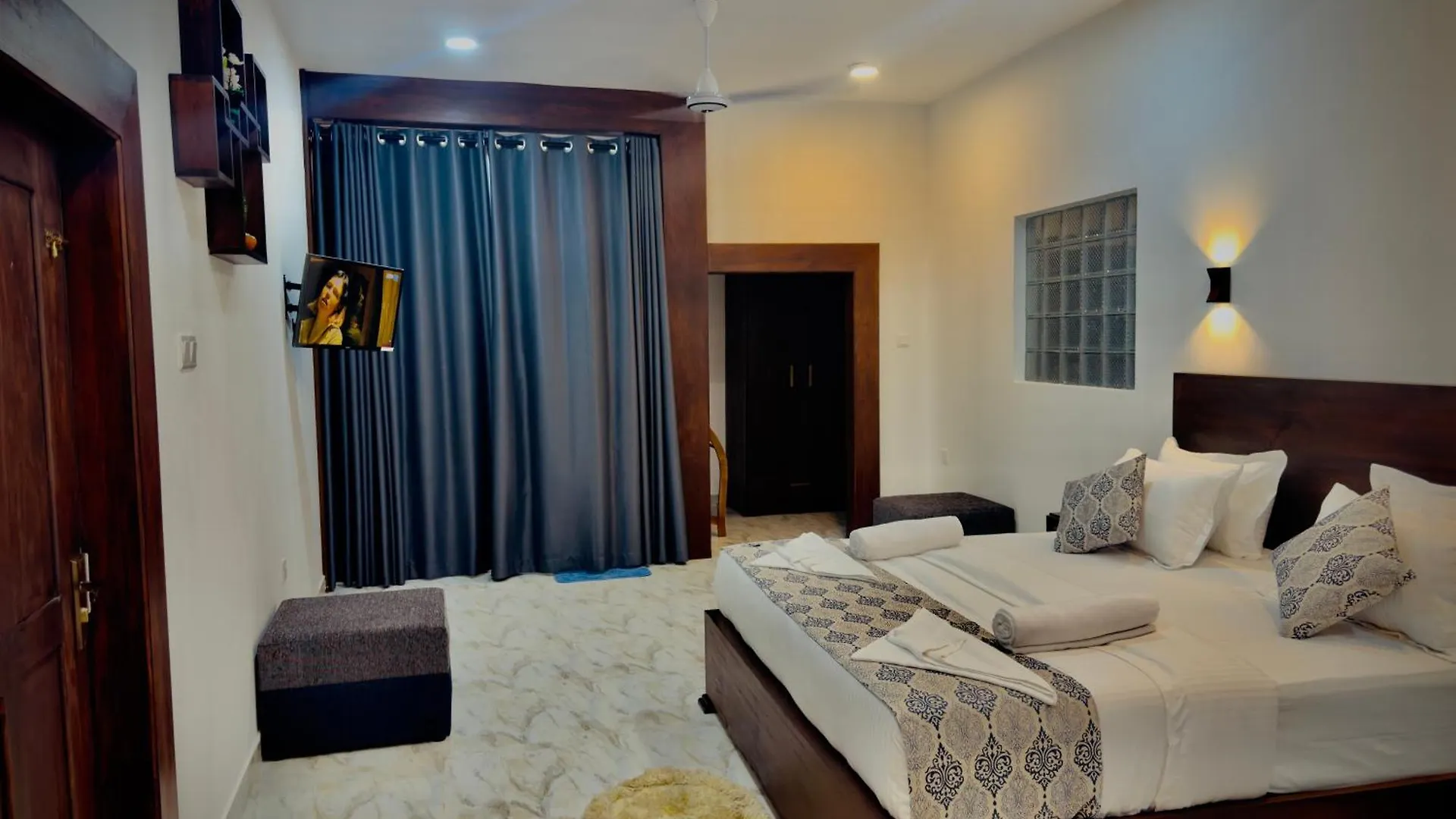 Aloe Transit Hotel Katunayake