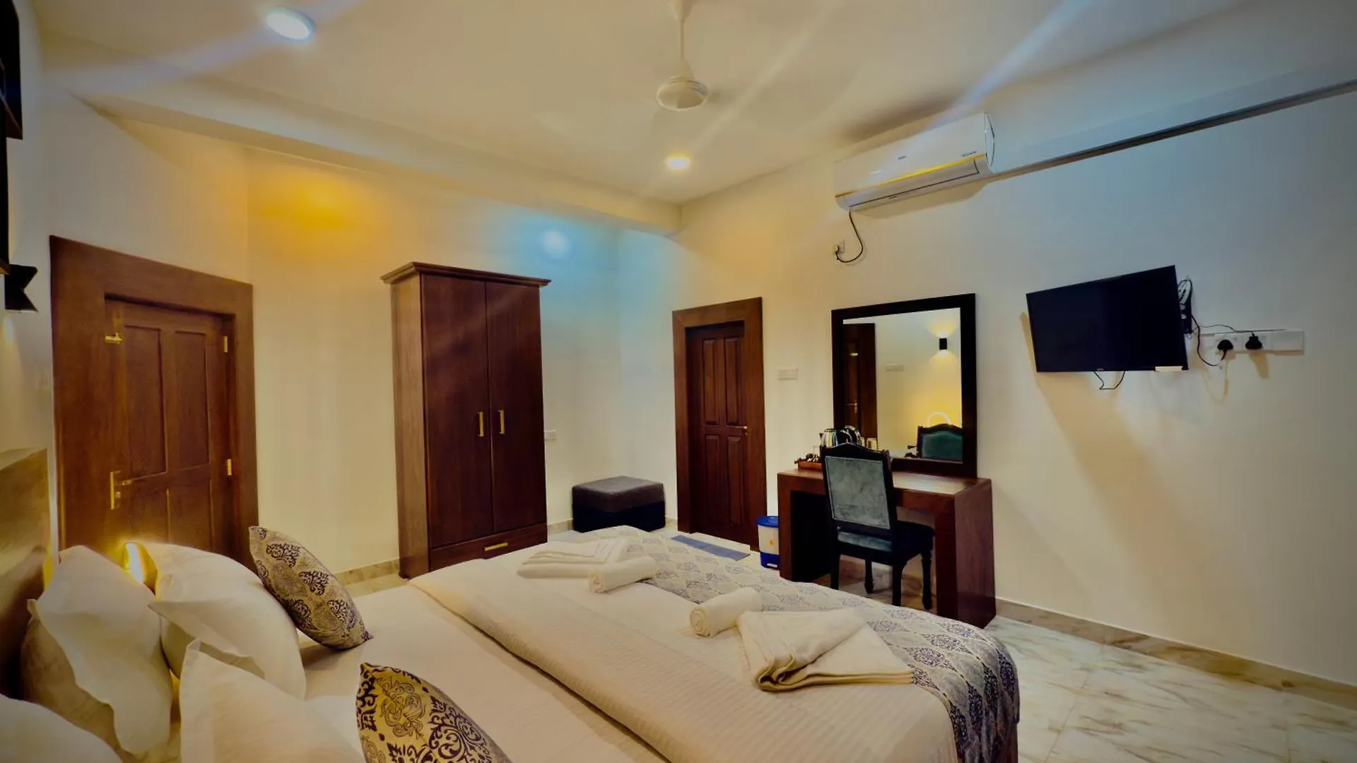 Aloe Transit Hotel Katunayake
