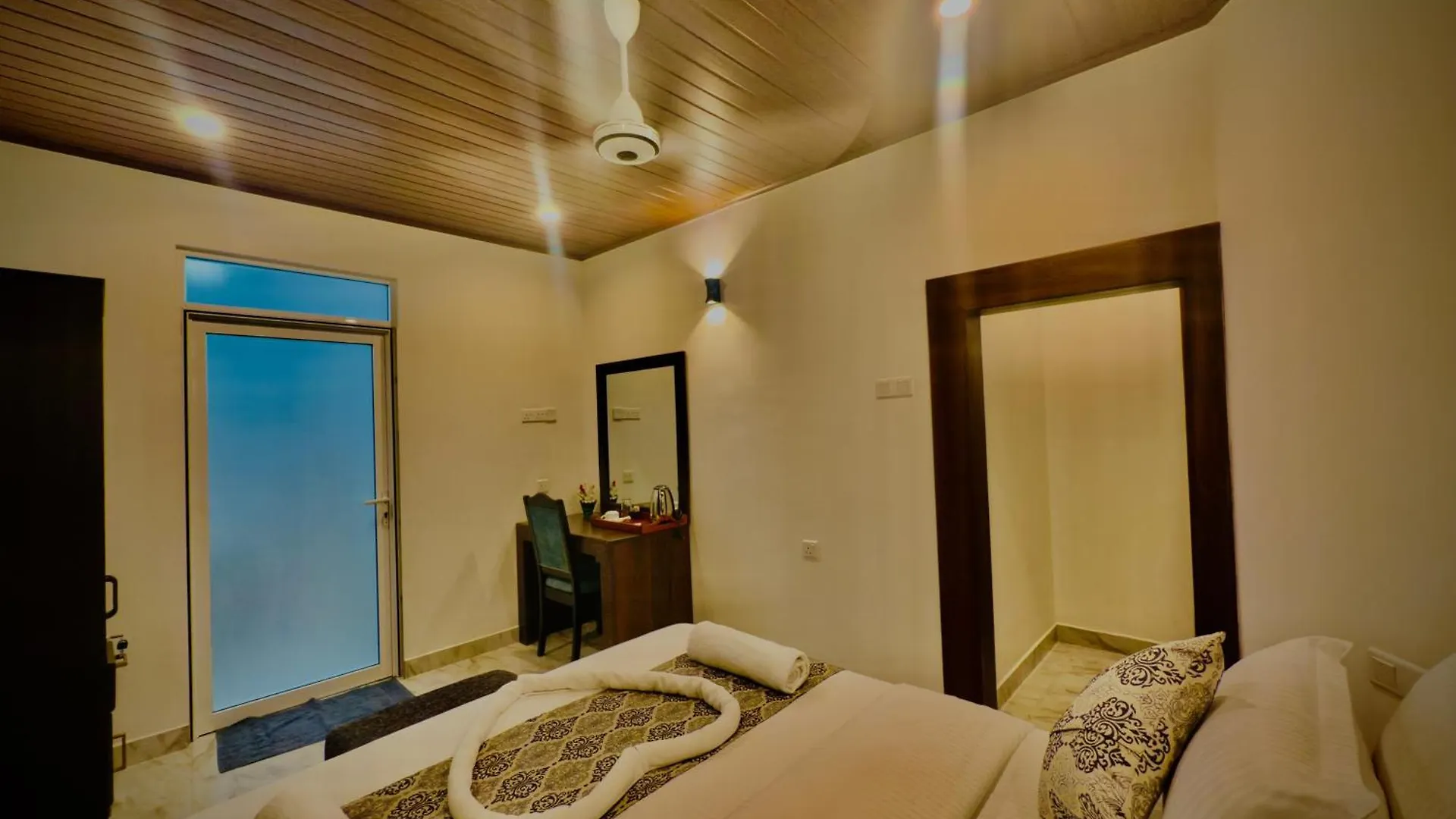 Aloe Transit Hotel Katunayake