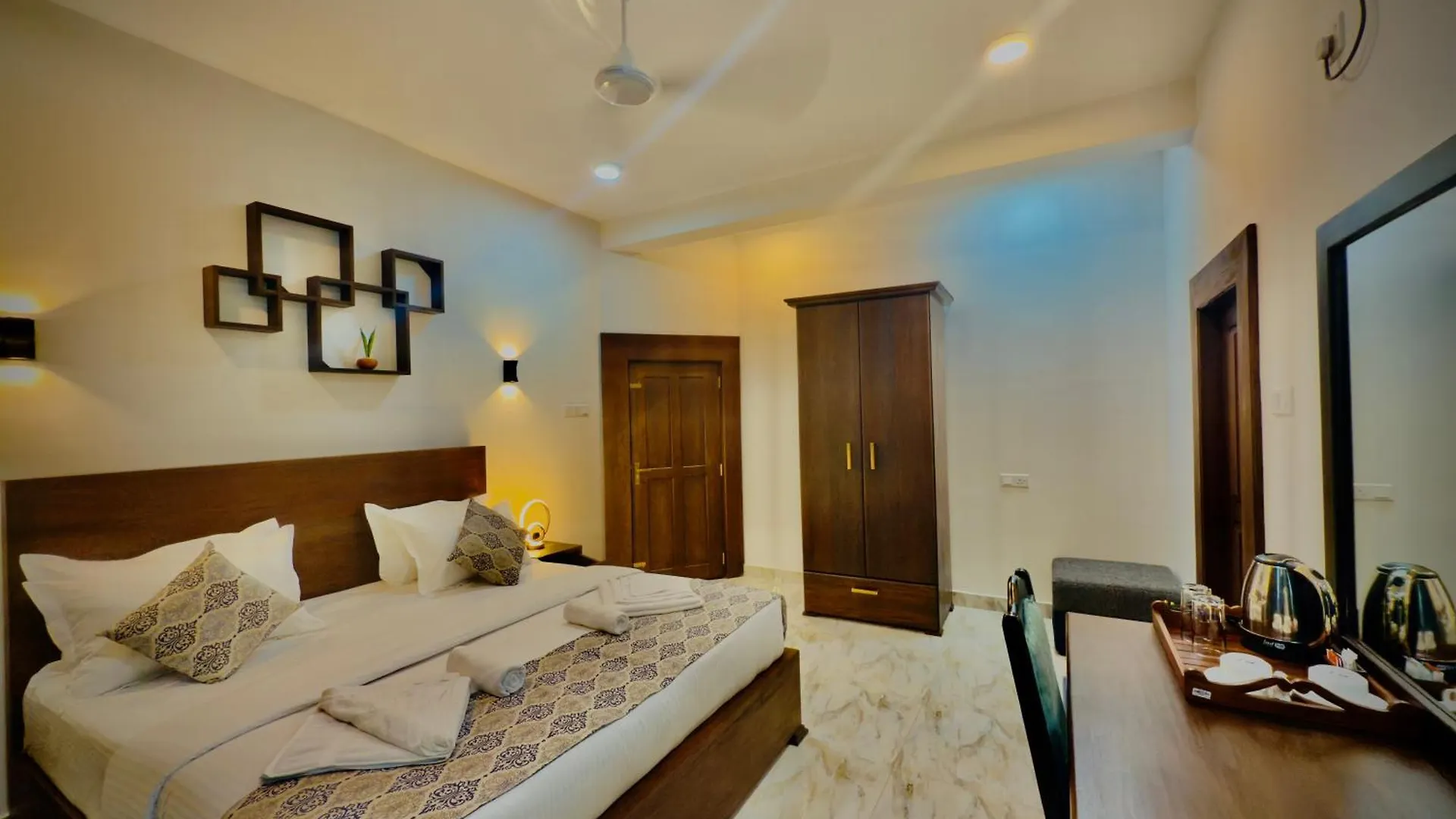 Aloe Transit Hotel Katunayake